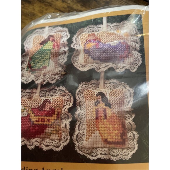 The Creative Circle 2424 Collection Counted Cross Stitch Kit 1984 Vintage Angels - Picture 11 of 11